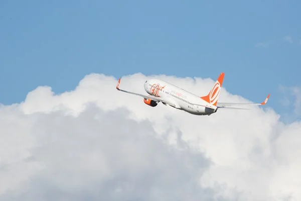 Avião