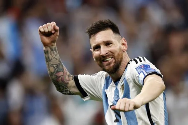 Só um gênio como Messi para fazer brasileiro torcer pela Argentina