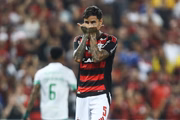 Pulgar é um dos pilares do Rubro-Negro de Filipe Luís
