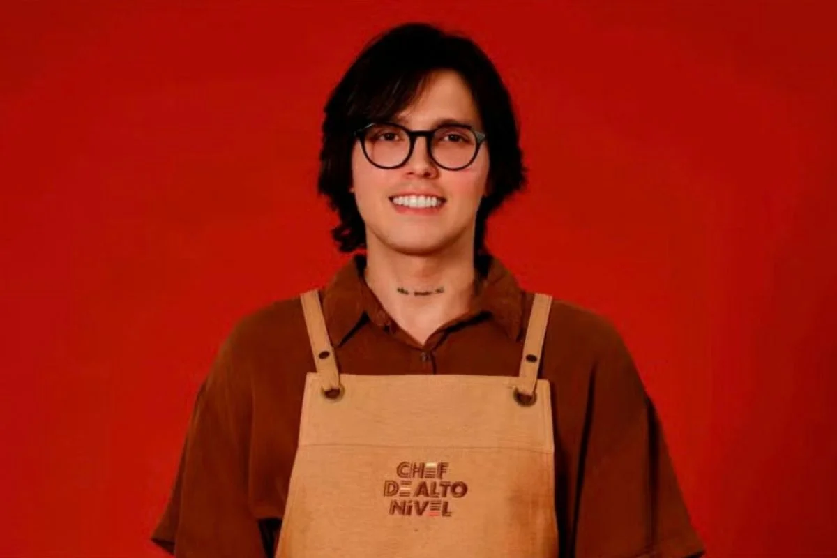 Alexandre Afonso, de 31 anos, é profissional e natural de São João de Meriti (RJ), chef há dez anos com cozinha autoral voltada aos vegetais Alexandre Afonso, de 31 anos, é profissional e natural de São João de Meriti (RJ), chef há dez anos com cozinha autoral voltada aos vegetais