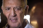 O TRE-DF reconheceu inelebilidade de Arruda e barrou o registro da candidatura O TRE-DF reconheceu inelebilidade de Arruda e barrou o registro da candidatura