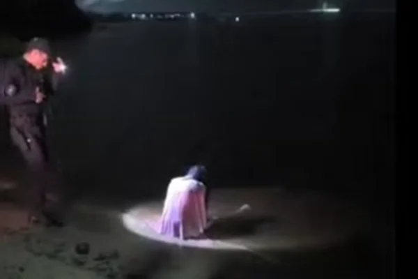 Guardas dizem ter visto "mulher de branco" andando em praia