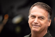 Bolsonaro na saída do hospital DF Star no domingo (14/9)