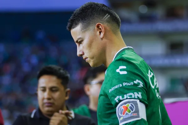 Foto colorida de James Rodríguez, estrela do León - Metrópoles