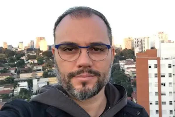 Morre roteirista Renê Belmonte, aos 55 anos, no Rio de Janeiro