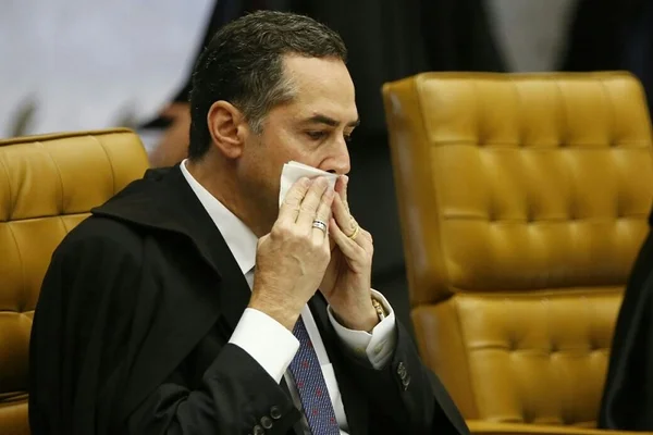 Barroso sobre Bolsonaro no 7 de Setembro: “Retórica de palanque”