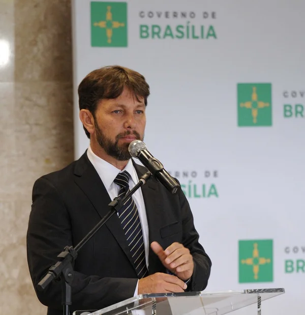 Rollemberg e Mesa Diretora se reúnem pela primeira vez após eleição