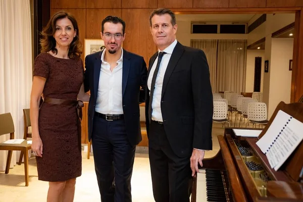 Embaixada da Suíça recebe recital do pianista Joseph-Maurice Weder