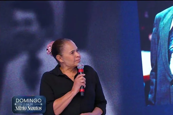 Raimunda, camareira de Silvio Santos, no SBT - Metrópoles