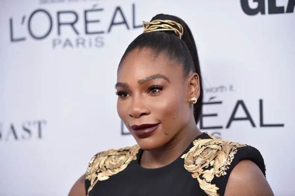 Serena Williams desabafa sobre depressão pós-parto