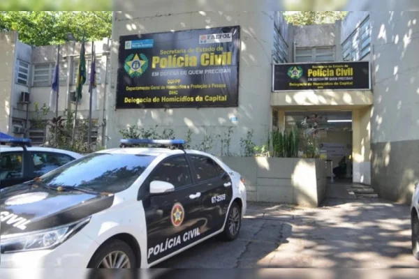 Mulher é presa por matar filho de 4 anos envenenado no Rio de Janeiro