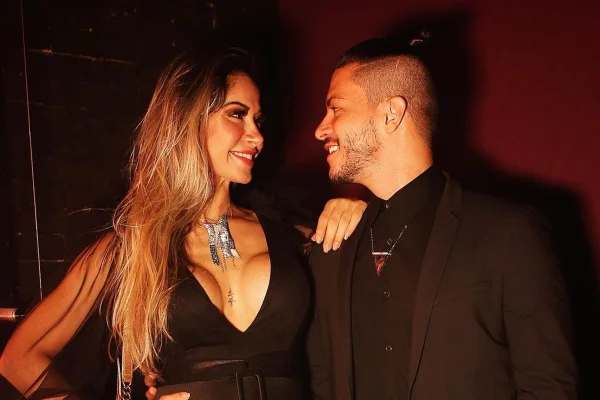Mayra Cardi e Arthur Aguiar