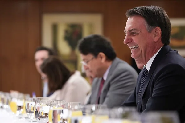 Bolsonaro: “Dei sinal verde para estudar a privatização dos Correios”