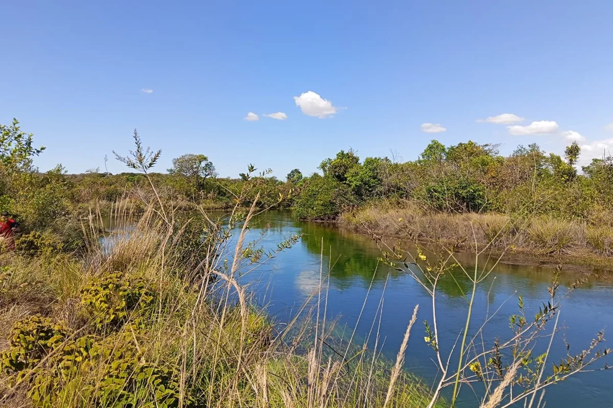 Jovem morre afogado após atravessar rio durante pescaria em Goiás