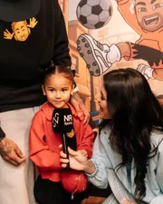 Neymar e a filha Mavie. Neymar e a filha Mavie.