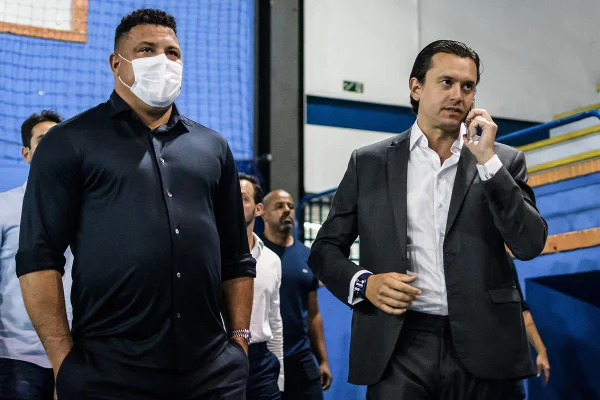 Ronaldo durante a venda da SAF do Cruzeiro