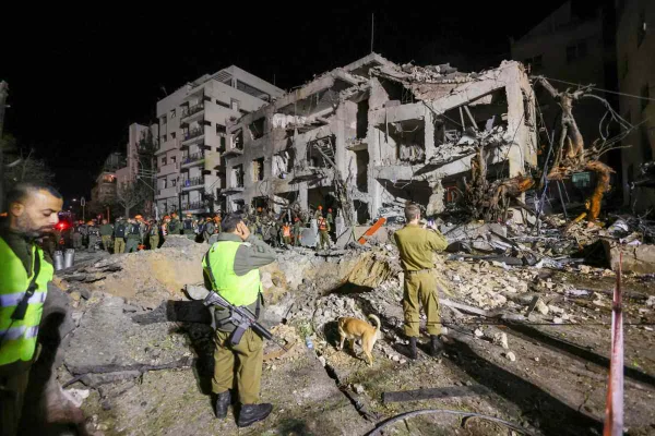 Ataque do Irã a Israel deixa ao menos nove mortos e mais de 20 feridos