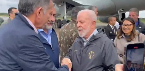 Lula chega ao RS - Metrópoles