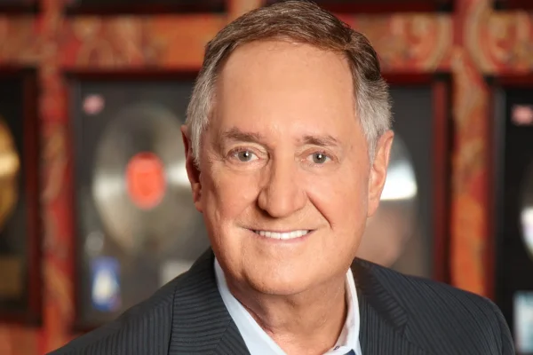 Neil Sedaka; astro da música norte-americana morreu aos 86 anos