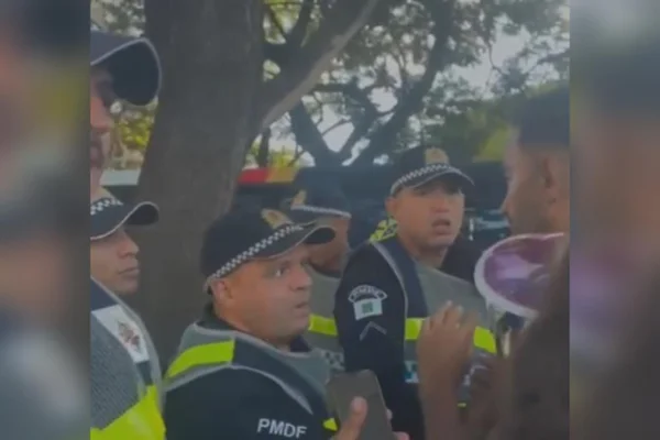 Confusão entre PM e deputado começou após prisão em bloco de Carnaval