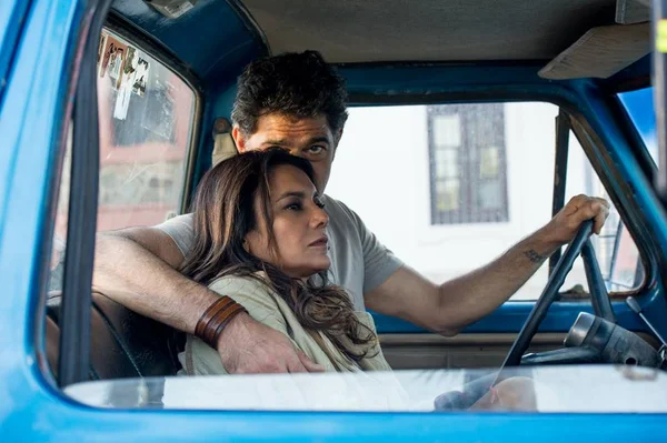 Veneza: filme dirigido por Miguel Falabella ganha primeiro trailer