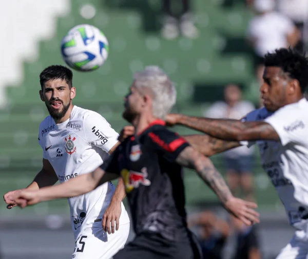 Bragantino passa pelo Corinthians e segue na caça ao Botafogo