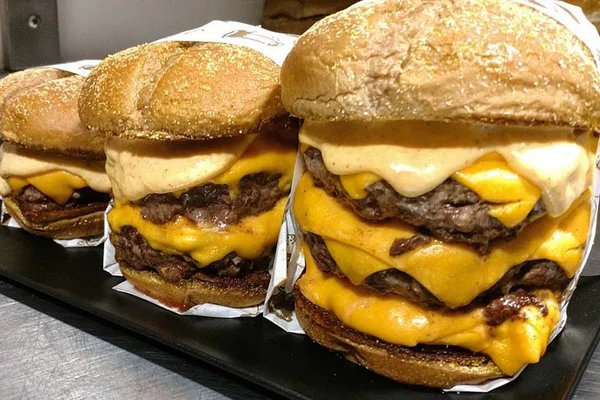 Meatz Burguer inaugura loja na 105 Sul em agosto