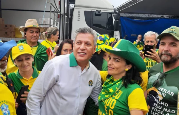 Michel Winter no acampamento do QG