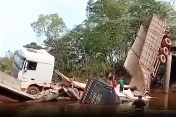 Ponte desaba e caminhão de carga cai em rio no sul do Pará - Metrópoles