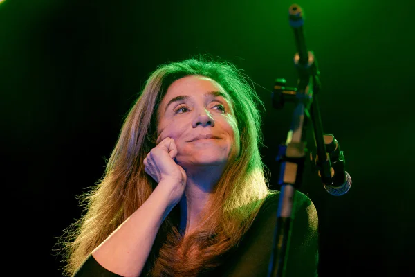 Marisa Orth, Taciana Barros e Buhr no show que homenageia Belchior - Metrópoles