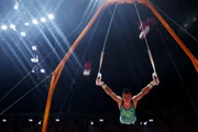 Ginasta brasileiro Caio Souza em ação. Ginasta brasileiro Caio Souza em ação.