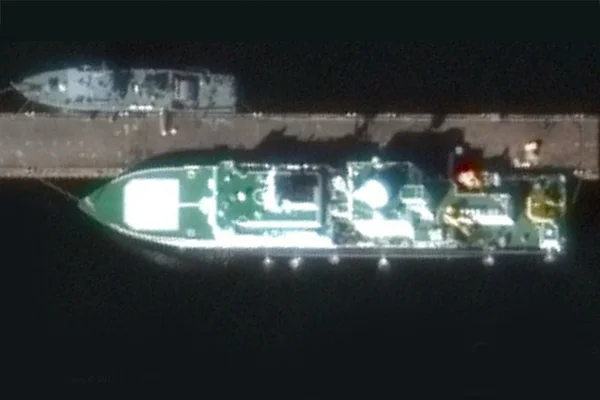 Navio russo suspeito de espionagem deixa Marinha do Brasil alerta