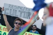 Nos últimos meses, artistas, produtores culturais e demais trabalhadores da cultura se mobilizaram pela derrubada dos vetos presidenciais das leis Aldir Blanc e Paulo Gustavo Nos últimos meses, artistas, produtores culturais e demais trabalhadores da cultura se mobilizaram pela derrubada dos vetos presidenciais das leis Aldir Blanc e Paulo Gustavo