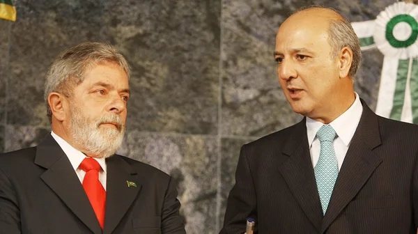 O que o “apê” de Lula tem a ver com o “panetone” de Arruda? As notas duvidosas