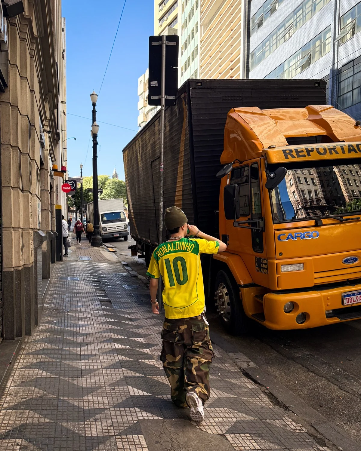 Camisas dos jogadores Ronaldo Fenômeno e Ronaldo Gaúcho estão entre as favoritas Camisas dos jogadores Ronaldo Fenômeno e Ronaldo Gaúcho estão entre as favoritas