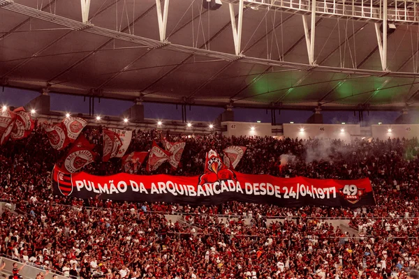 Torcida do Flamengo presente no Maracanã
