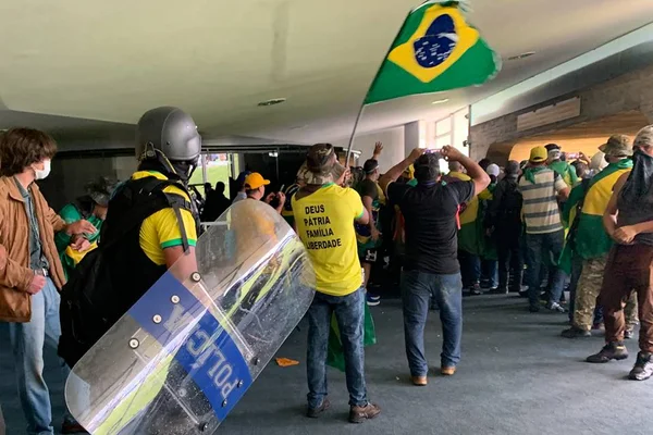MPF requer acesso a relatórios feitos pela Abin antes dos atos de 8/1