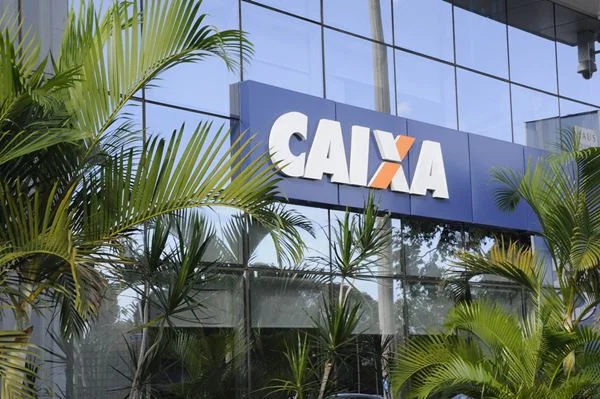 Imagem colorida da fachada da Caixa Econômica Federal provas concurso