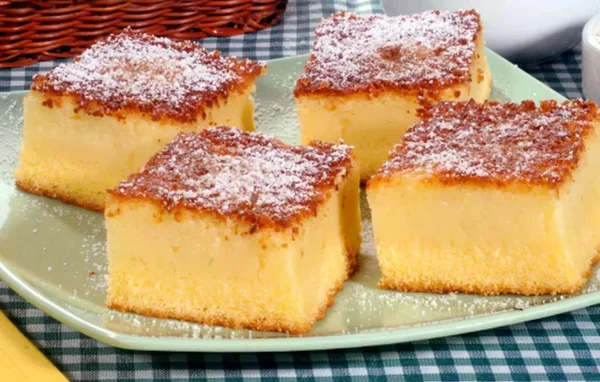 Bolo de fubá cremoso