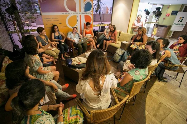 Mulheres da Crítica debatem novas perspectivas femininas no cinema
