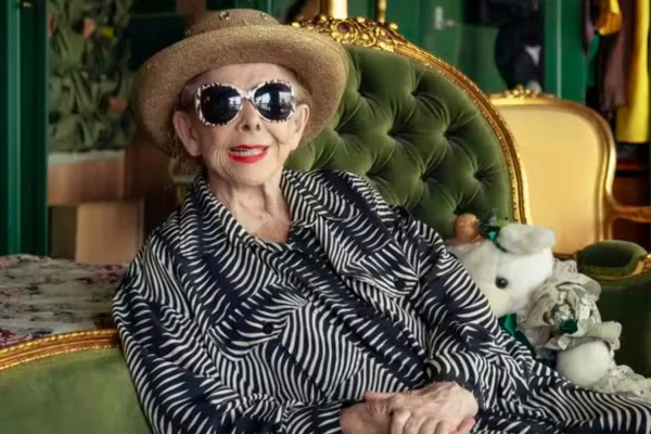 Quem é o ex-funcionário de Regina Gonçalves flagrado com bem da socialite