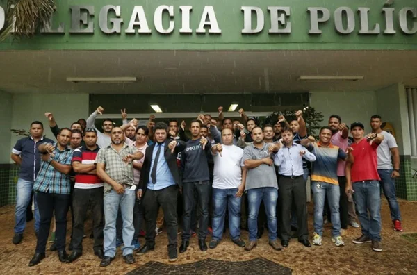 Confusão no Aeroporto JK acaba com motorista de Uber preso