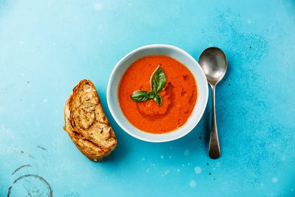 Seis receitas refrescantes e low carb para preparar nesse calor