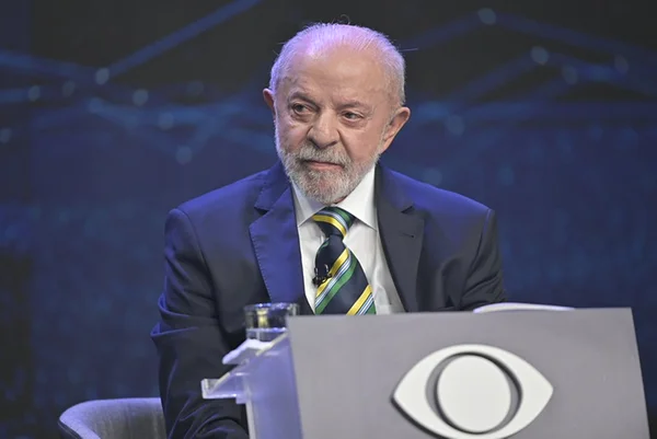 Pesquisa interna do PT mostra como indecisos viram Lula e Flávio no debate - destaque galeria Pesquisa interna do PT mostra como indecisos viram Lula e Flávio no debate - destaque galeria