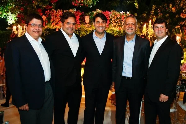 Paulo Vianna, Fred Maron, Pedro Lima, Isaac Edington e Aroldo Régis Paulo Vianna, Fred Maron, Pedro Lima, Isaac Edington e Aroldo Régis