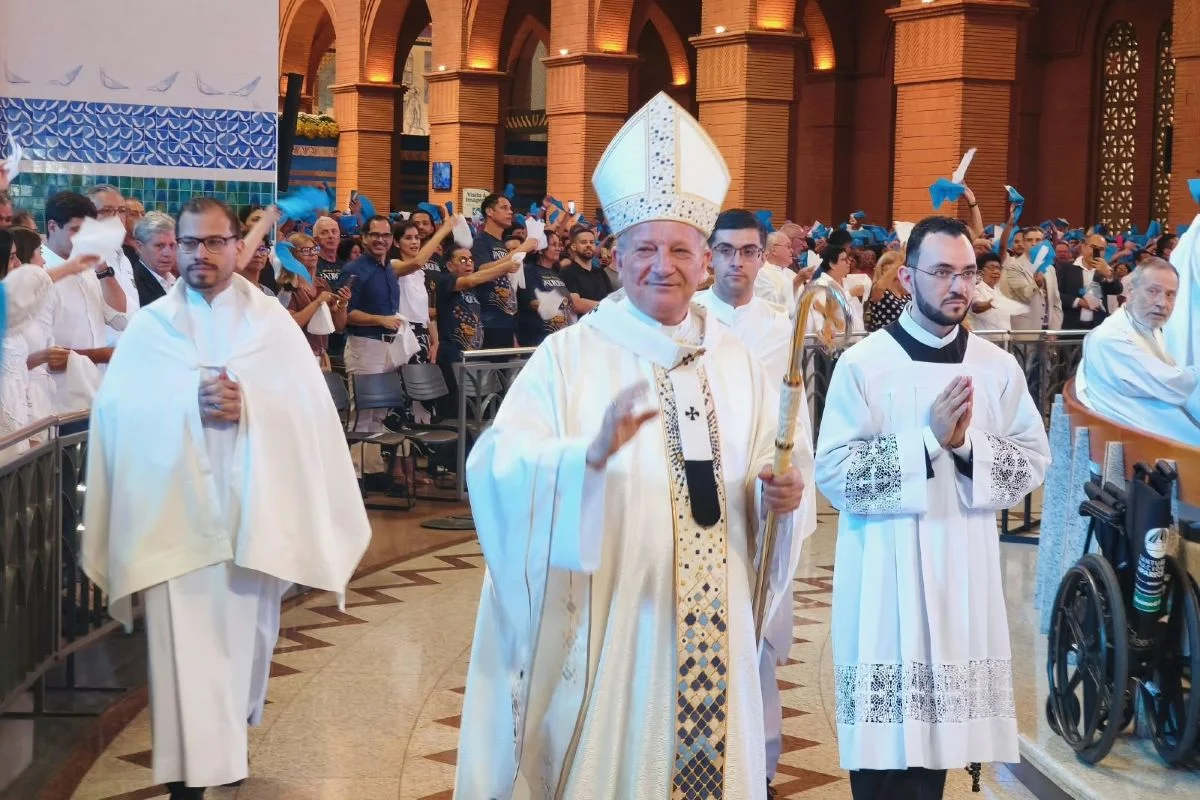 Missa solene no Santuário de Nossa Senhora Aparecida, em SP Missa solene no Santuário de Nossa Senhora Aparecida, em SP