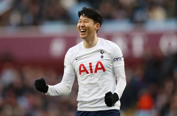 Son, do Tottenham, é o primeiro coreano artilheiro da Premier League