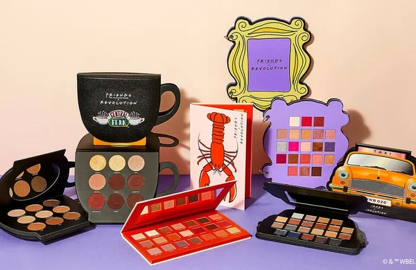Marca de maquiagem anuncia mais produtos da coleção inspirada em Friends