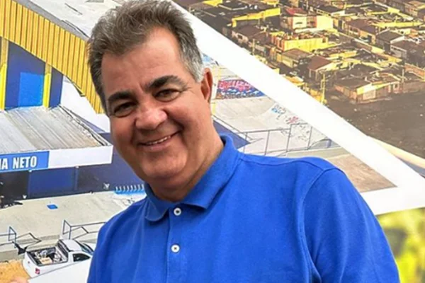 prefeito da Cidade Ocidental, Fábio Corrêa (PP)