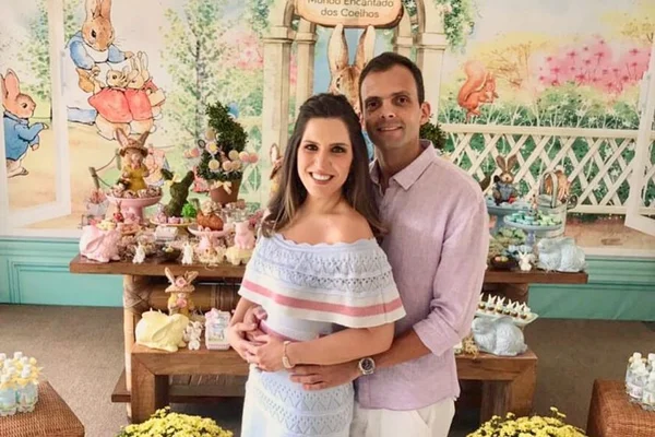 Gabriela El Haje Lobo e Henrique Rocha esperam uma menina